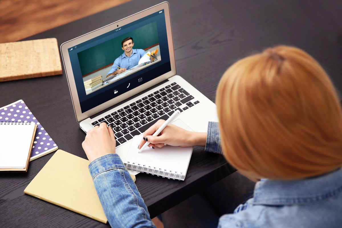 E-Learning for Schools: How to Implement Remote Learning with SaaS